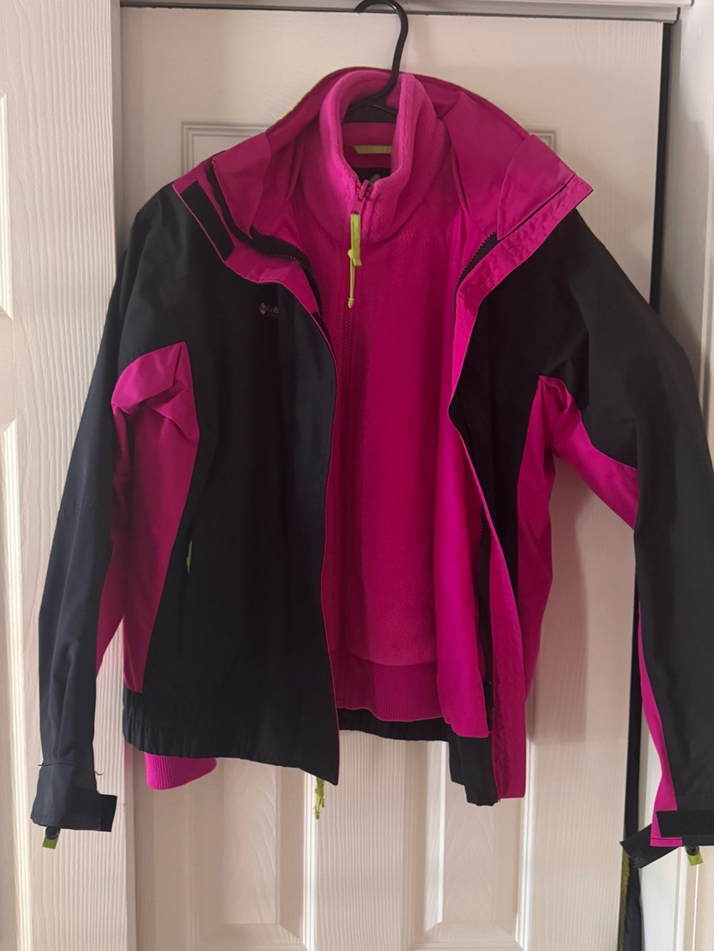 Columbia Women's Pink and Black Layered Waterproof Outdoor Jacket